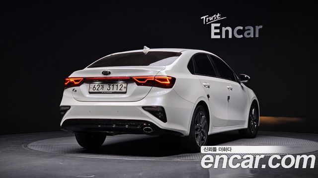 Kia K3 из Кореи Encar