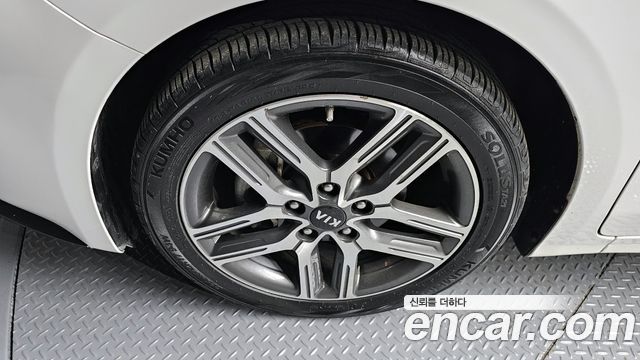 Kia K3 из Кореи Encar