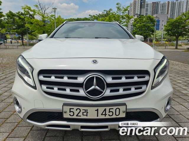Mercedes-Benz GLA-Class GLA220 — пробег 185 640 км — фото 1 из 5