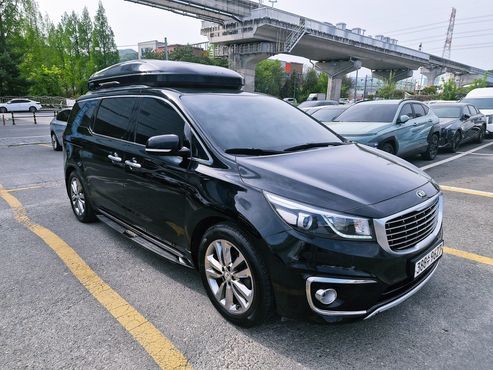Kia Carnival 9-seater Prestige — пробег 177 400 км — фото 4 из 5