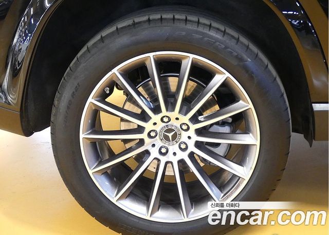 Mercedes-Benz GLE-Class GLE450 4MATIC — пробег 25 000 км — фото 5 из 5
