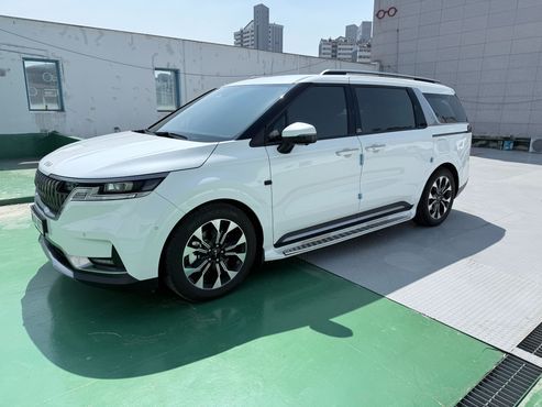 Kia Carnival 9-Seater Signature — пробег 68 000 км — фото 3 из 5