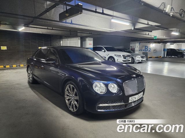 Bentley Flying Spur 6.0 — пробег 77 000 км — фото 1 из 5