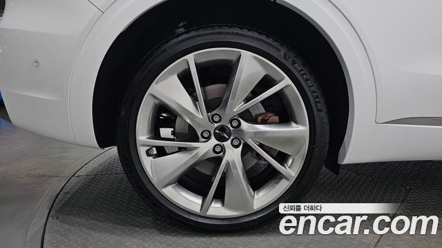 Genesis GV70 из Кореи Encar
