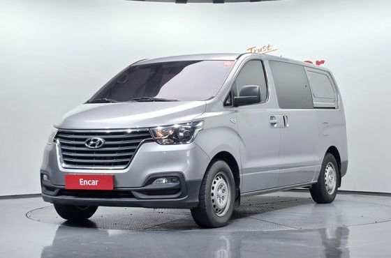 Hyundai Starex Van 5-Seater Style — пробег 48 339 км — фото 1 из 5