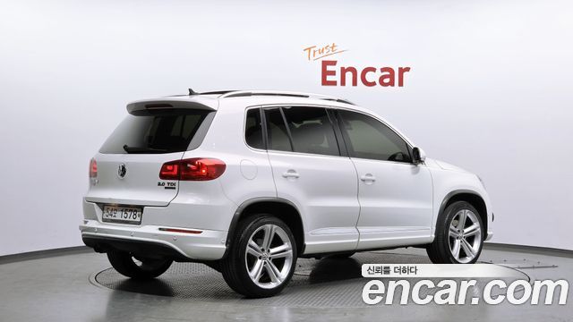 Volkswagen Tiguan 2.0 TDI R-Line 5N — пробег 144 341 км — фото 2 из 5