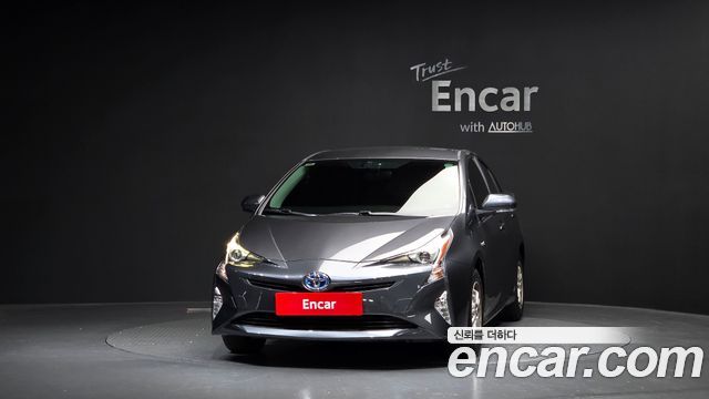 Toyota Prius из Кореи Encar
