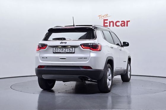 Jeep Compass 2.4 Limitied AWD — пробег 82 457 км — фото 4 из 5