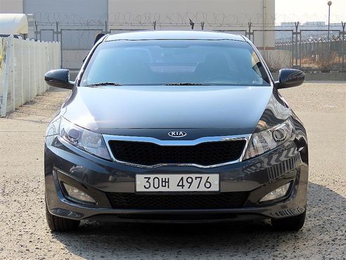 Kia K5 2.0 Deluxe — пробег 81 573 км — фото 1 из 5