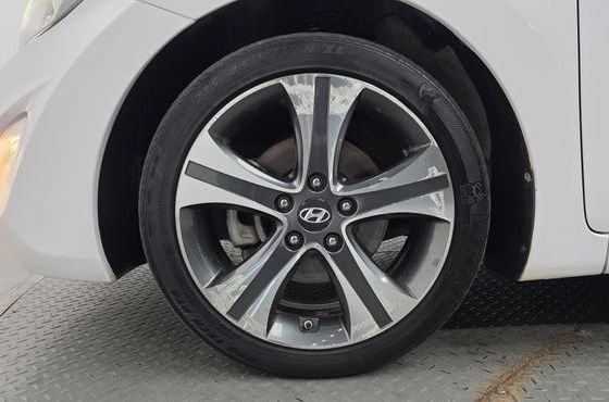 Hyundai AVANTE 2.0 GDi Premium Standard — пробег 138 806 км — фото 5 из 5