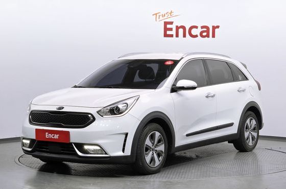 Kia Niro Prestige — пробег 85 331 км — фото 1 из 5