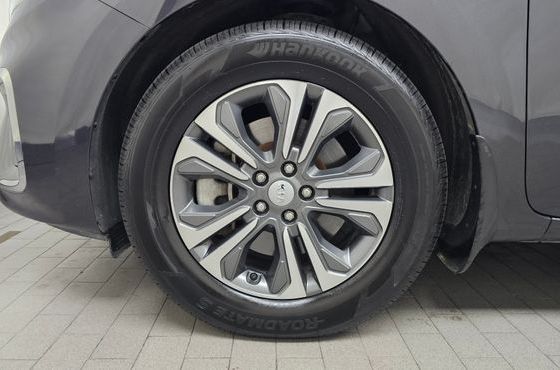 Kia Carnival 9-Seater Luxury — пробег 141 065 км — фото 5 из 5