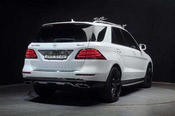 Mercedes-Benz GLE-Class GLE350 d 4MATIC — пробег 82 722 км — фото 2 из 5