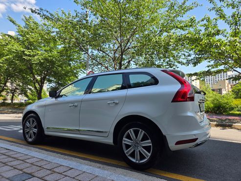 Volvo XC60 D4 1st — пробег 87 432 км — фото 2 из 5