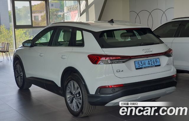 Audi Q4 e-tron из Кореи Encar