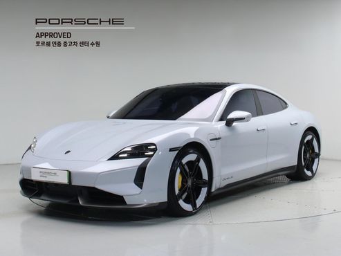 Porsche Taycan Turbo S — пробег 8 730 км — фото 1 из 5