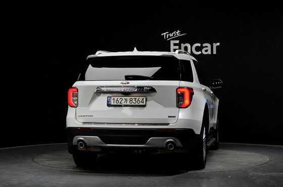 Ford Explorer 2.3 LimIted 4WD — пробег 105 121 км — фото 4 из 5