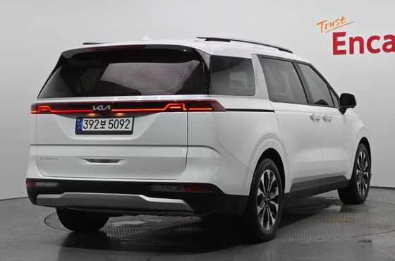 Kia Carnival 9-Seater Prestige — пробег 14 386 км — фото 2 из 5