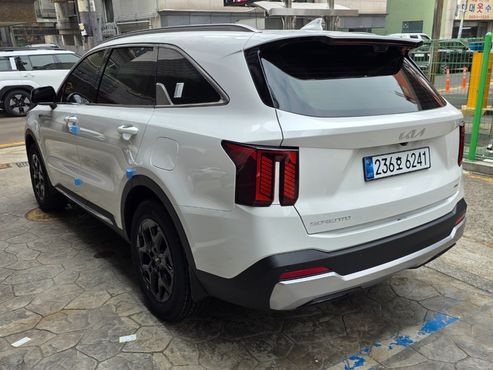Kia Sorento HEV 1.6 2WD Prestige — пробег 900 км — фото 2 из 5