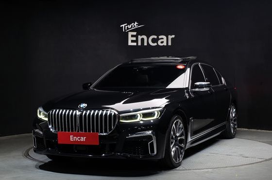 BMW 7-Series 740Li xDrive M Sport Package — пробег 96 376 км — фото 1 из 5