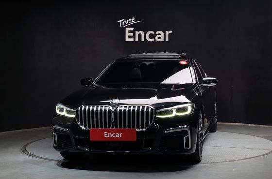 BMW 7-Series 740Li xDrive M Sport Package — пробег 96 376 км — фото 3 из 5