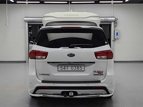 Kia Carnival Gasoline 9-seater Limousine(Special vehicle) — пробег 131 513 км — фото 3 из 5