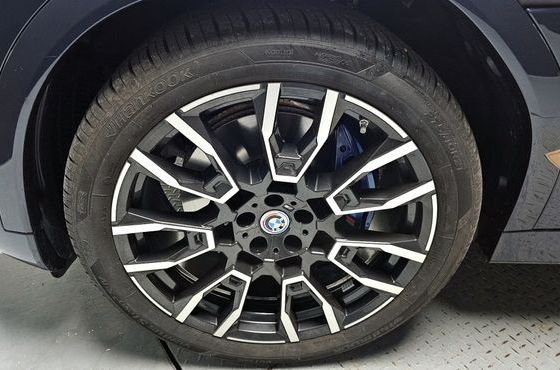 BMW X6 xDrive40i M Sport — пробег 8 023 км — фото 5 из 5