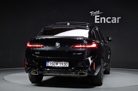 BMW X4 xDrive20i M Sport — пробег 32 627 км — фото 4 из 5