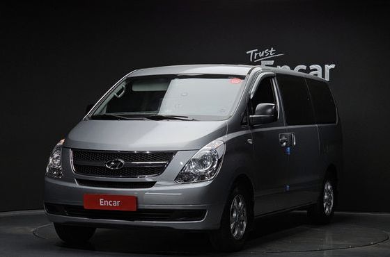 Hyundai Starex 12-Seater Wagon CVX Deluxe — пробег 202 451 км — фото 1 из 5