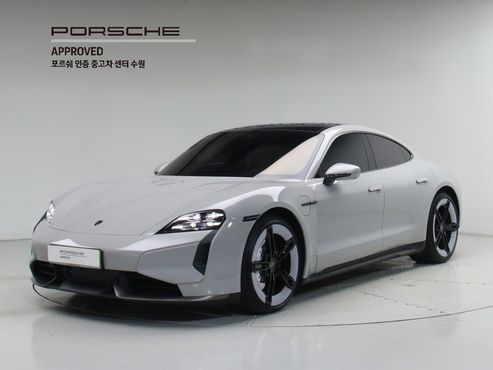 Porsche Taycan Turbo — пробег 7 945 км — фото 1 из 5