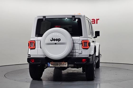 Jeep Wrangler 2.0 Overland 4Door — пробег 35 965 км — фото 4 из 5