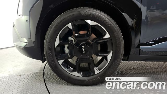Kia EV5 из Кореи Encar