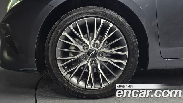 Kia K3 из Кореи Encar