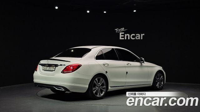 Mercedes-Benz C-Class из Кореи Encar