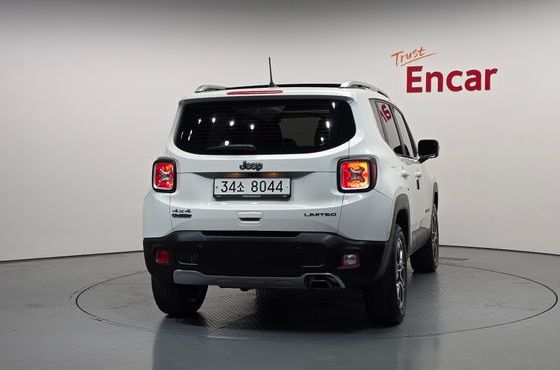 Jeep Renegade 2.0 Diesel Limited AWD — пробег 47 656 км — фото 4 из 5