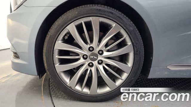 Hyundai Genesis из Кореи Encar