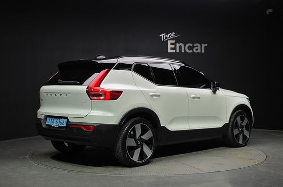 Volvo XC40 Twin Ultimate — пробег 15 137 км — фото 2 из 5