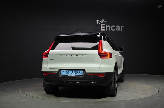 Volvo XC40 Twin Ultimate — пробег 15 137 км — фото 4 из 5