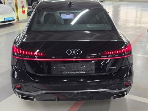 Audi A6 45 TFSI Quattro S Line — пробег 18 км — фото 4 из 5