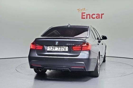 BMW 3-Series 320d M Performence Edition — пробег 82 388 км — фото 4 из 5