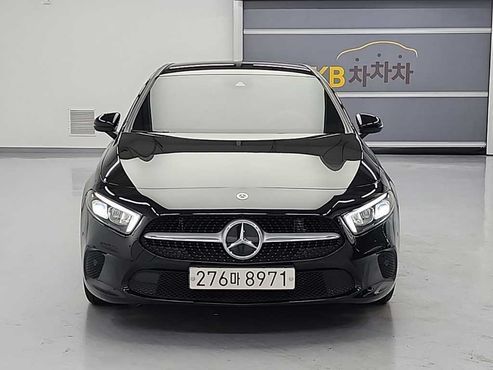 Mercedes-Benz A-Class A220 Sedan — пробег 18 004 км — фото 2 из 5