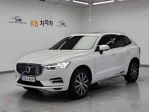Volvo XC60 T8 Inscription — пробег 97 143 км — фото 1 из 5