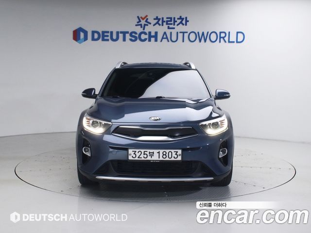 Kia Stonic из Кореи Encar