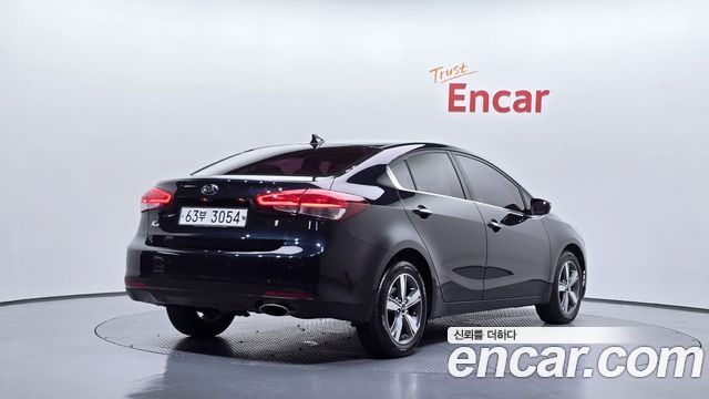 Kia K3 из Кореи Encar