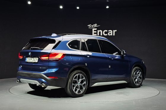 BMW X1 xDrive 20i xLine — пробег 29 174 км — фото 2 из 5