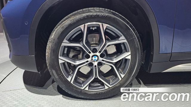 BMW X1 xDrive 20i xLine — пробег 29 174 км — фото 5 из 5