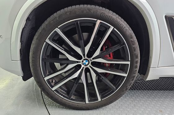 BMW X5 M50i — пробег 60 201 км — фото 5 из 5