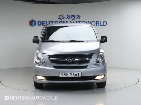Hyundai Starex 12-Seater Wagon CVX Luxury — пробег 171 409 км — фото 3 из 5