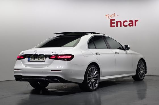 Mercedes-Benz E-Class E350 4MATIC AMG Line — пробег 50 202 км — фото 2 из 5