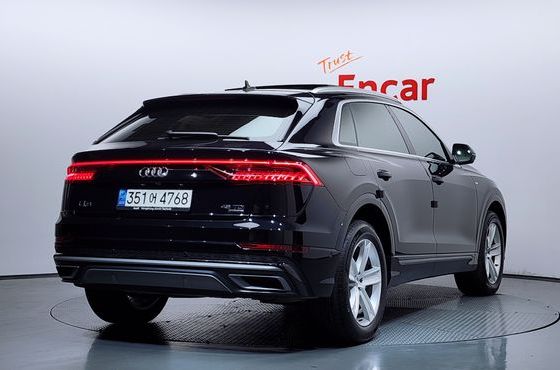Audi Q8 45 TDI Quattro Premium — пробег 69 684 км — фото 2 из 5